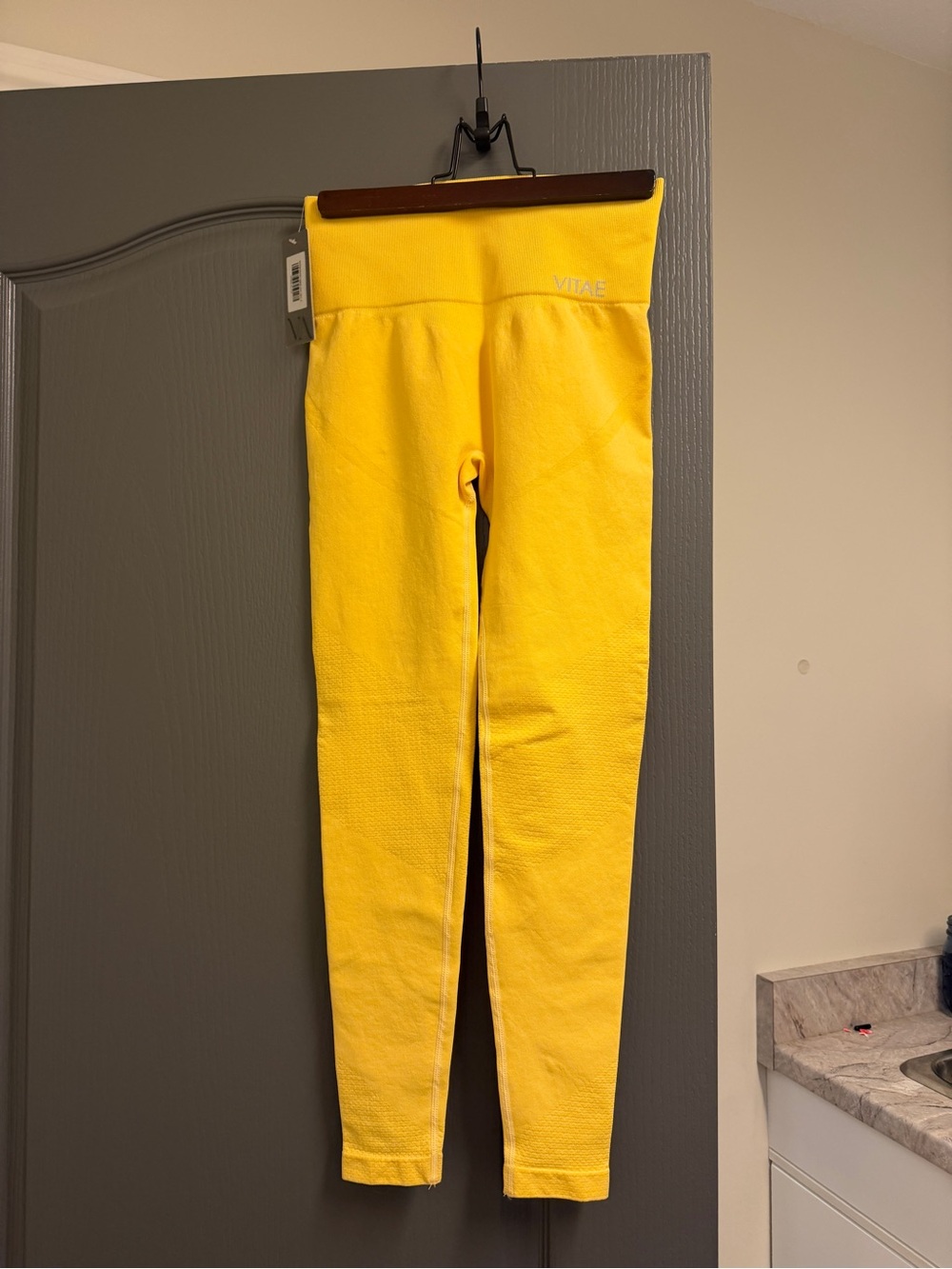 Vitae Recharge Seamless Leggings Lemon Yellow BNWT